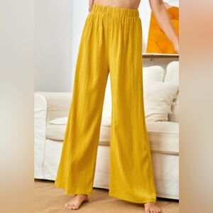 Elegant‎ Yellow Wide Leg Women's Pants NWOT.